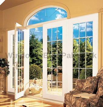 Electric curtain track for bay windows